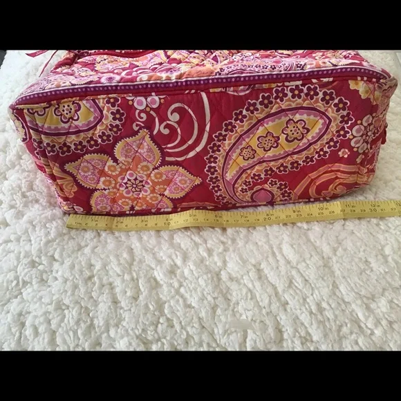Vera Bradley Round Double Handle Tote/Purse - Picture 10 of 13